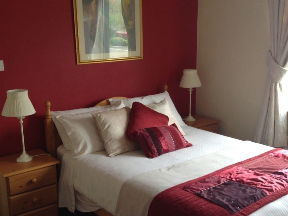 เอเลเมนส์ บี แอนด์ บี Hotel ลิสดูนวาร์นา ภายนอก รูปภาพ